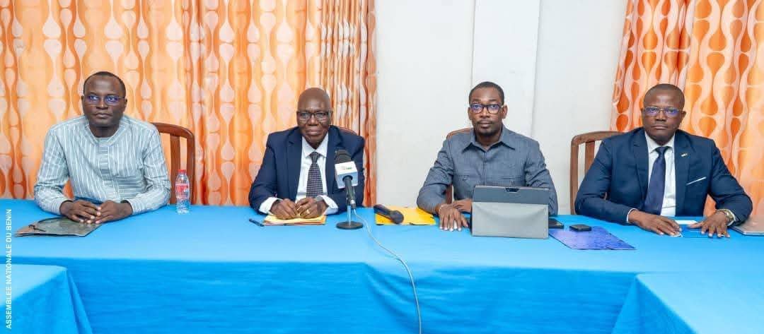 Maîtrise des techniques et instruments de contrôle de l’action gouvernementale : Les agents et cadres de la Direction des Services Législatifs de l'Assemblée nationale s'outillent